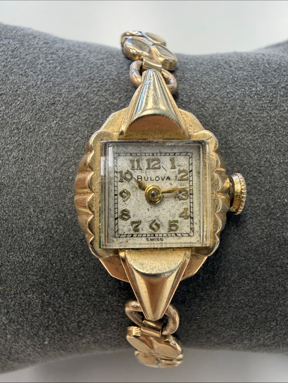 Vintage Bulova 1/20 10k Gold Filled